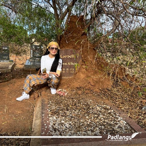 24_Grave Matters - -An earthy embrace--02