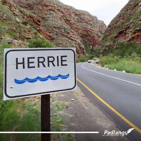 Side sign of Herrie the elephant, Klein karoo